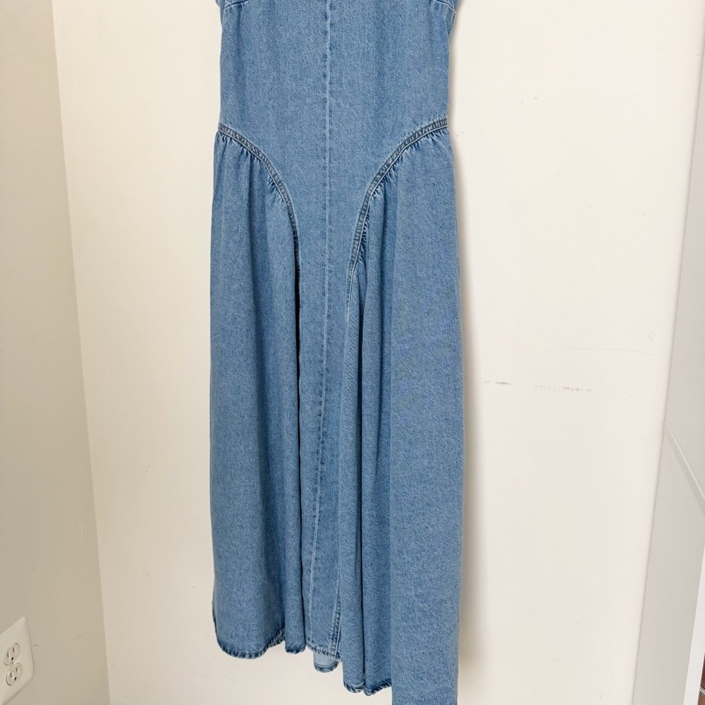 Backless denim dress - Picture 12 of 16